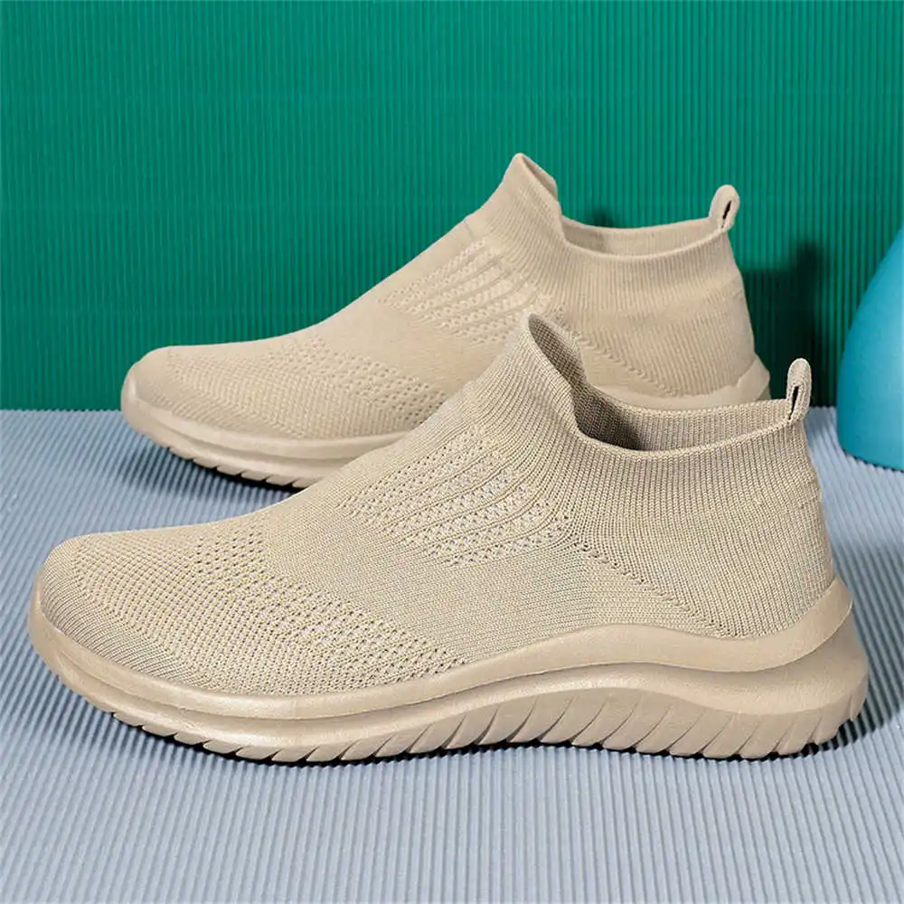 Beige Zachte Nieuwe Nieuwighei - Vintage Collectibles Store recensie en prijs